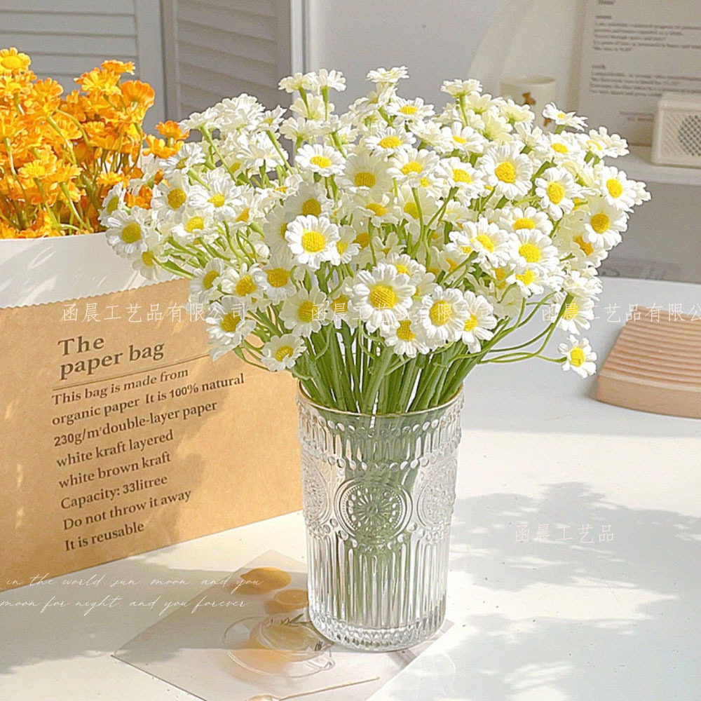 Home Decor Tulip - カモミール造花ヨーロッパスタイルのダイニングテーブル造花家の装飾小さな野菊