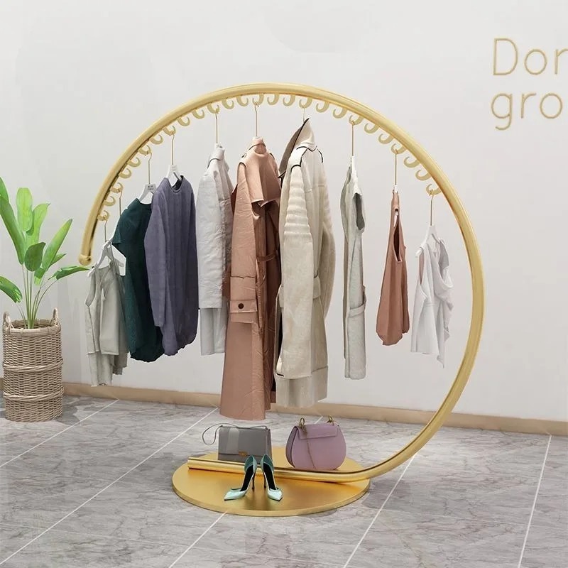 コートラック モダン シンプル ラウンド洋服ラック アイアン - Home Decor Retail Stores のレビューと価格