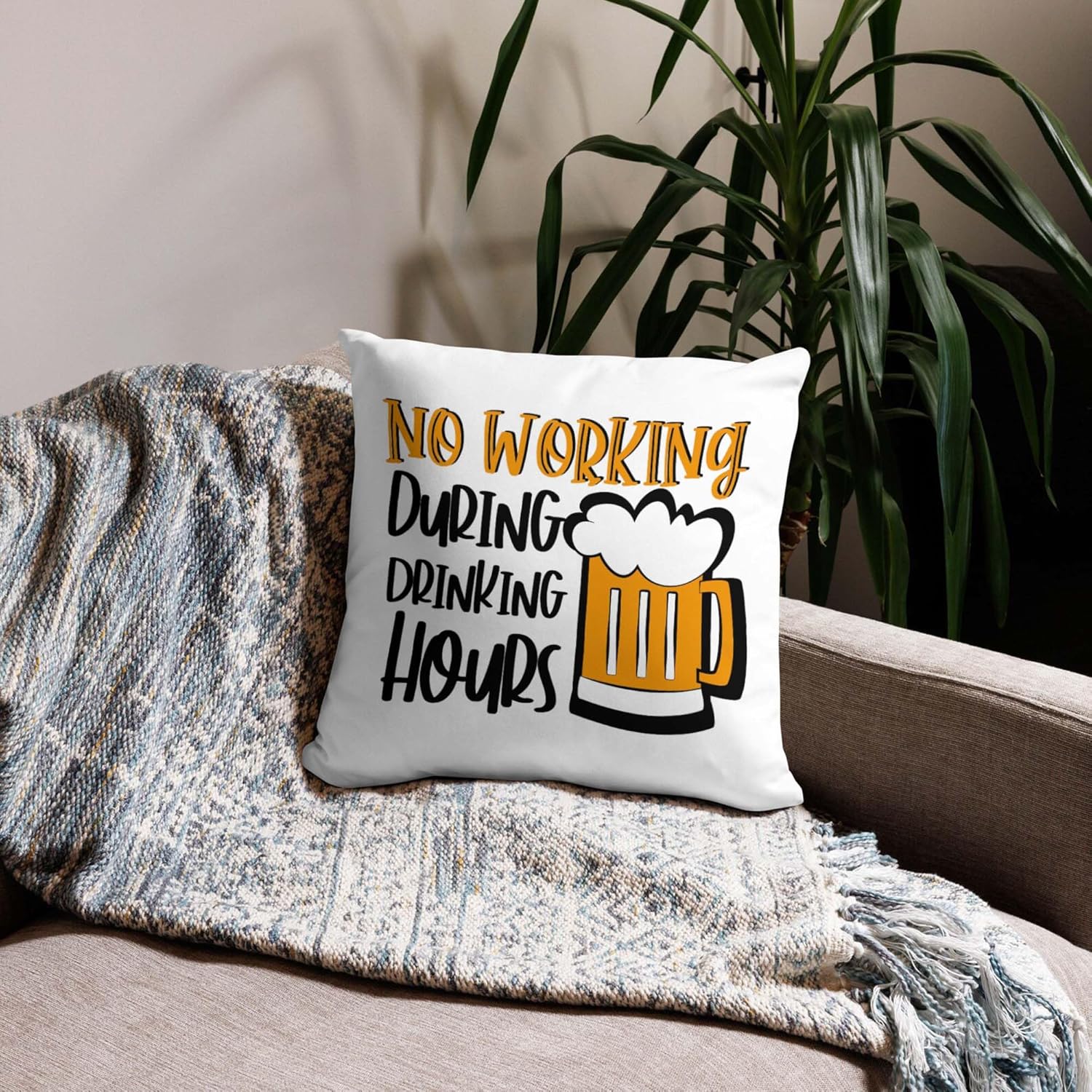 面白いビール枕カバー、飲酒時間以外は仕事ができないクッション - Home Decor Quotes Ideas のレビューと価格