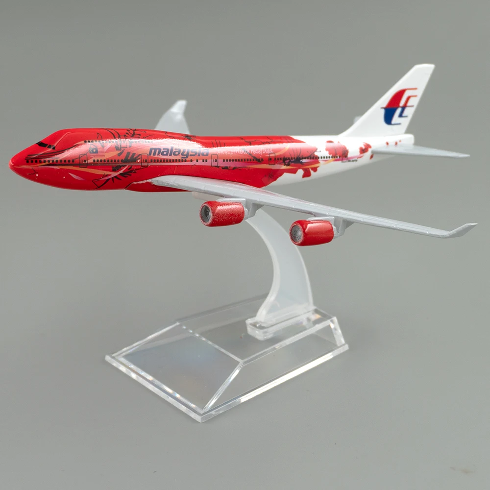 1/400 航空機ボーイング 747 マレーシア 16 セン - Home Decor Malaysia のレビューと価格