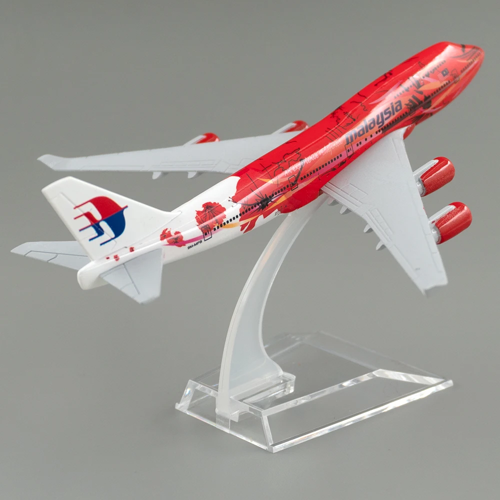 1/400 航空機ボーイング 747 マレーシア 16 セン - Home Decor Malaysia のレビューと価格